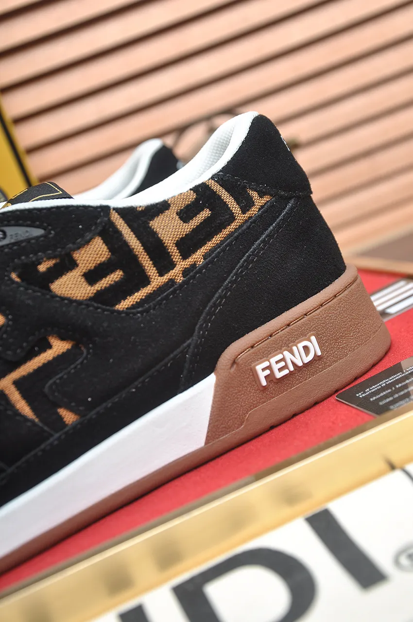 Men's shoes 💰600💶 [Fendi] The latest couple model 🔥 Many 💑 stars have the same style. FD match is a one-to-one replica of the original version. The first fendi match created by designer Kim Jones and Trainer basketball sneakers by Donkey. Material: Original silk leather. Lining: breathable mesh. Packaging: Original 1:1 matching high-end packaging. Size: Female 35-40 Male 38-44 (45 46. Custom-made (no return or exchange)